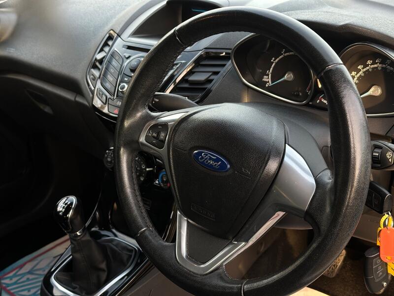FORD FIESTA
