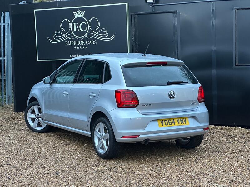 VOLKSWAGEN POLO