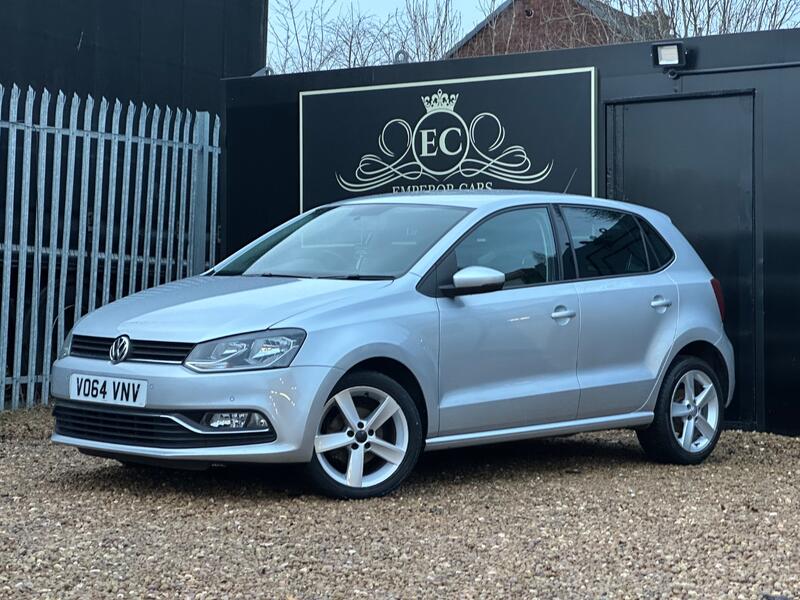 VOLKSWAGEN POLO
