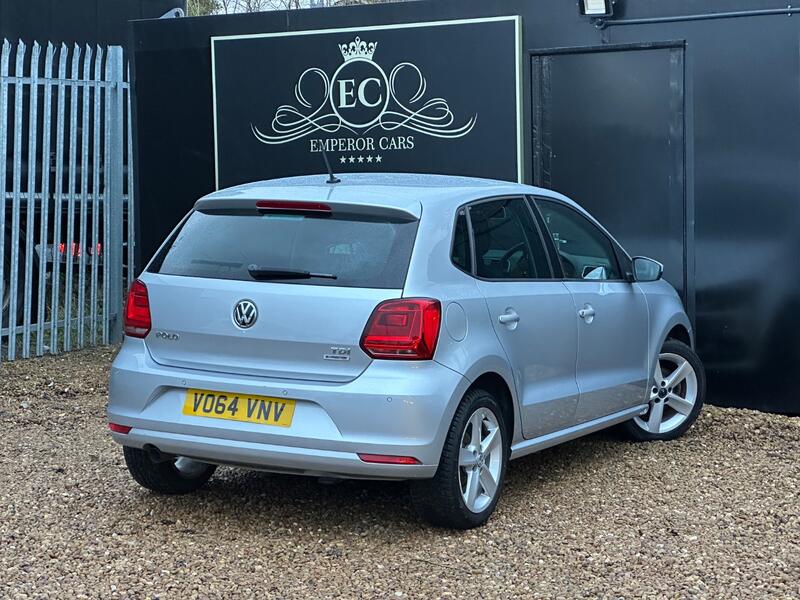 VOLKSWAGEN POLO