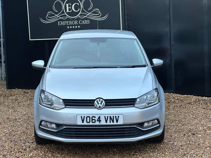 VOLKSWAGEN POLO