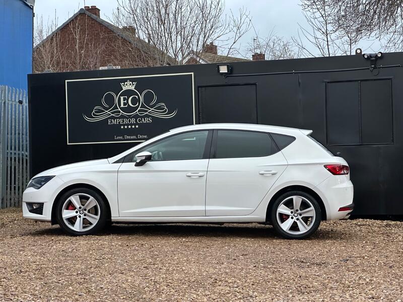 SEAT LEON