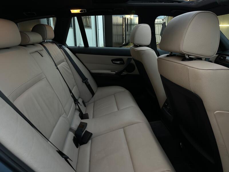 BMW 3 SERIES
