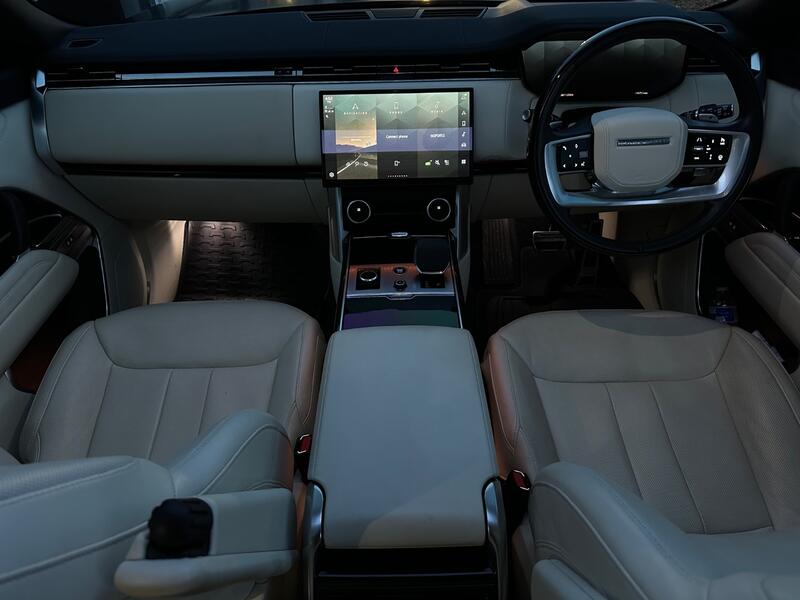 LAND ROVER RANGE ROVER