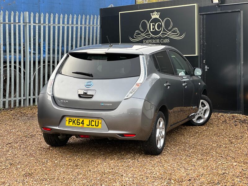 NISSAN LEAF