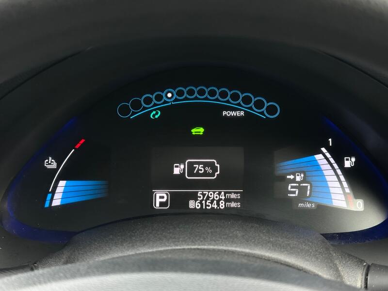 NISSAN LEAF