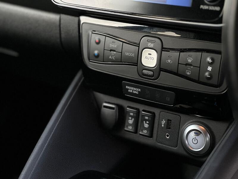 NISSAN LEAF