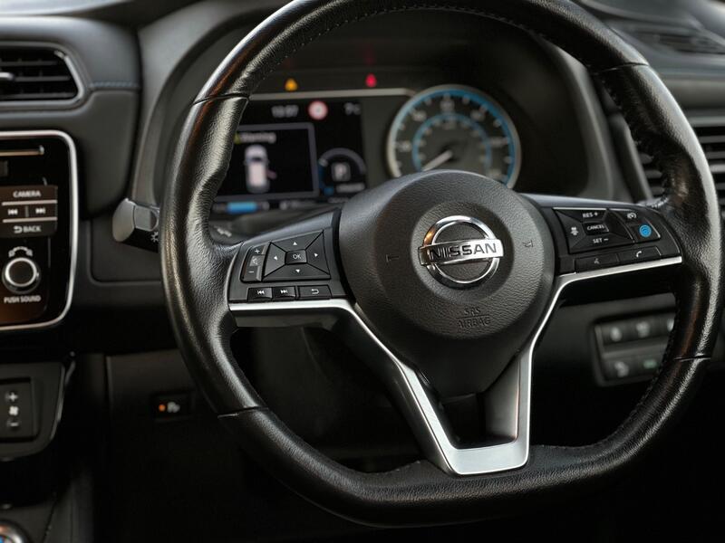 NISSAN LEAF