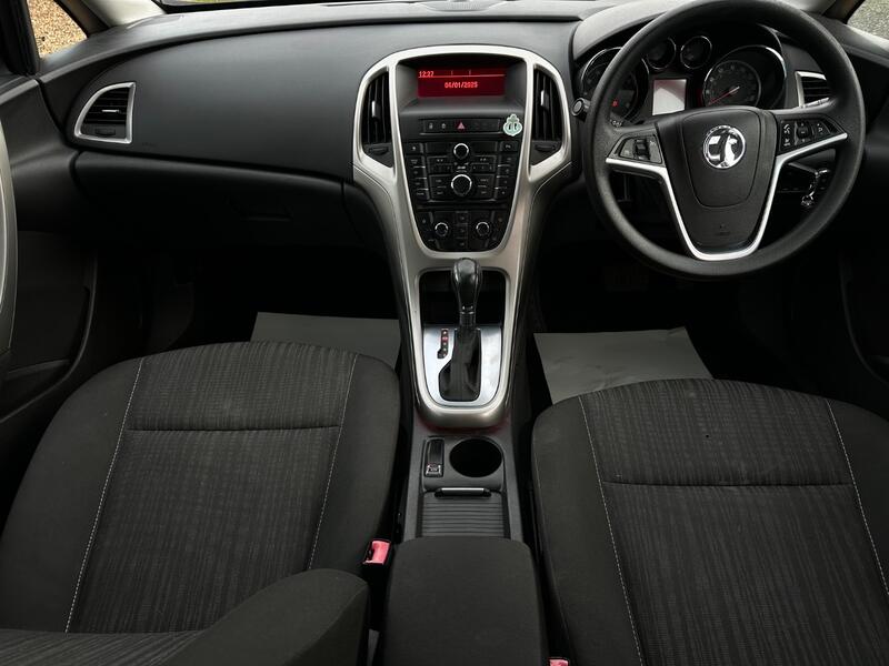 VAUXHALL ASTRA