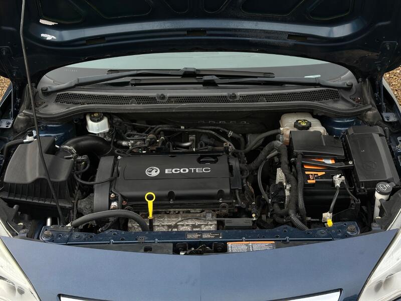 VAUXHALL ASTRA