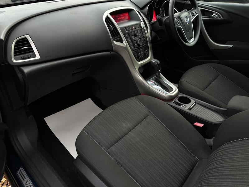VAUXHALL ASTRA