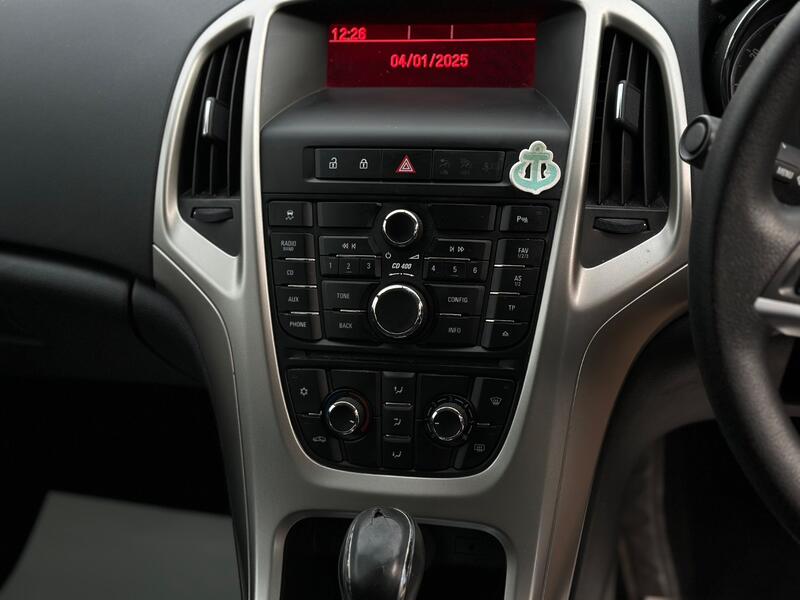 VAUXHALL ASTRA