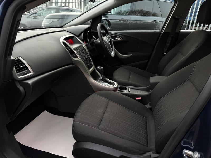VAUXHALL ASTRA