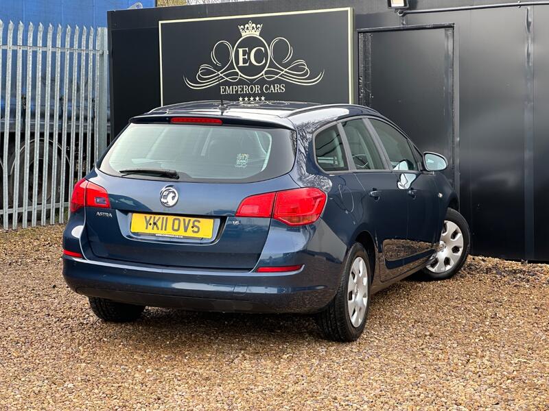 VAUXHALL ASTRA