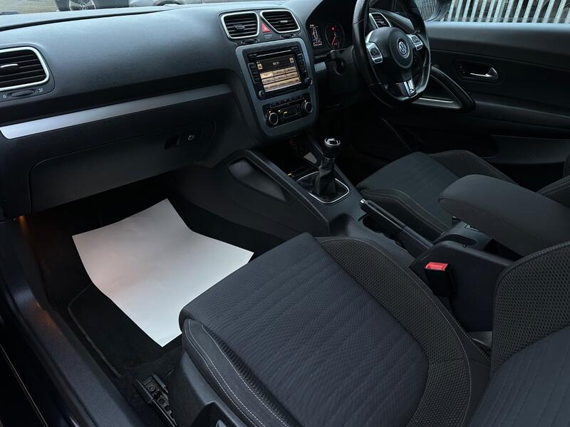 VOLKSWAGEN SCIROCCO