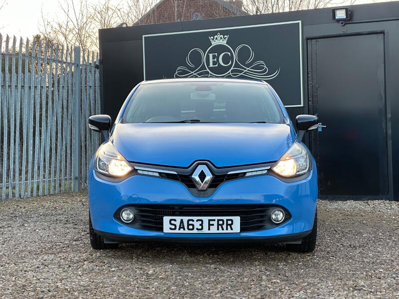 RENAULT CLIO