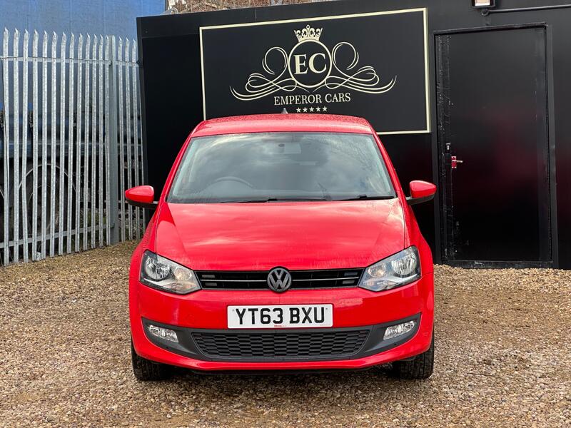 VOLKSWAGEN POLO