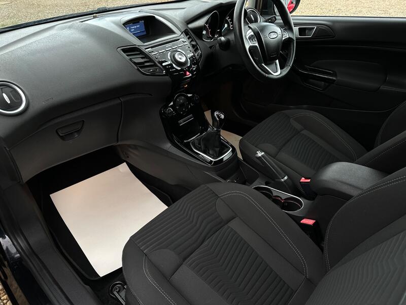 FORD FIESTA