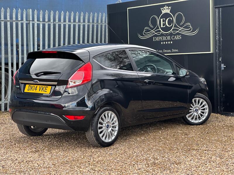 FORD FIESTA