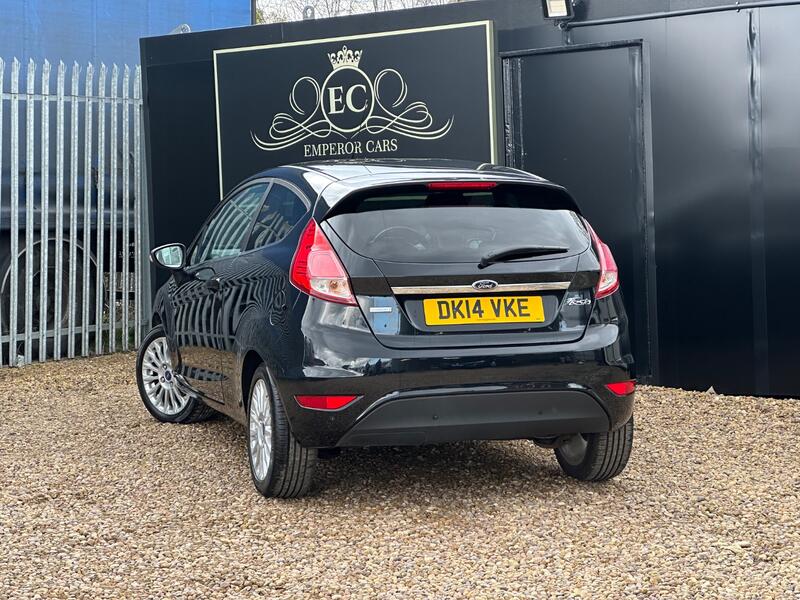 FORD FIESTA