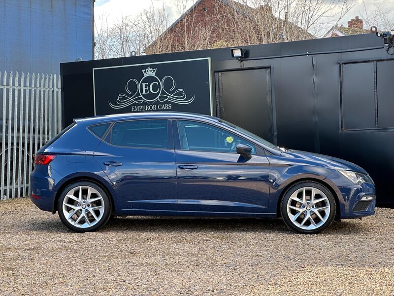 SEAT LEON