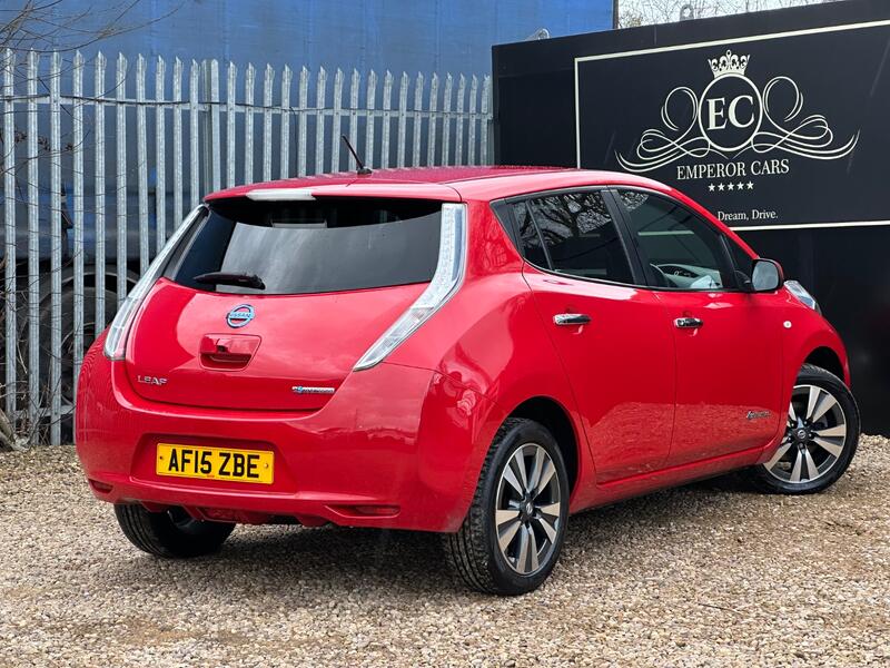 NISSAN LEAF