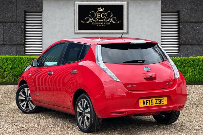 NISSAN LEAF