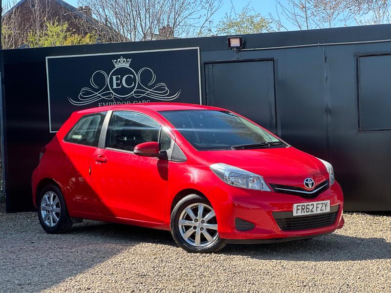 TOYOTA YARIS