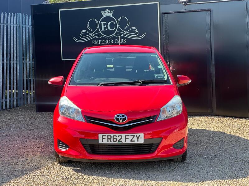 TOYOTA YARIS