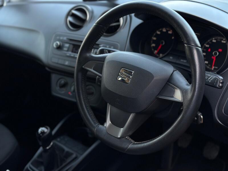 SEAT IBIZA