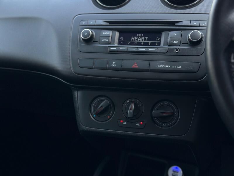 SEAT IBIZA