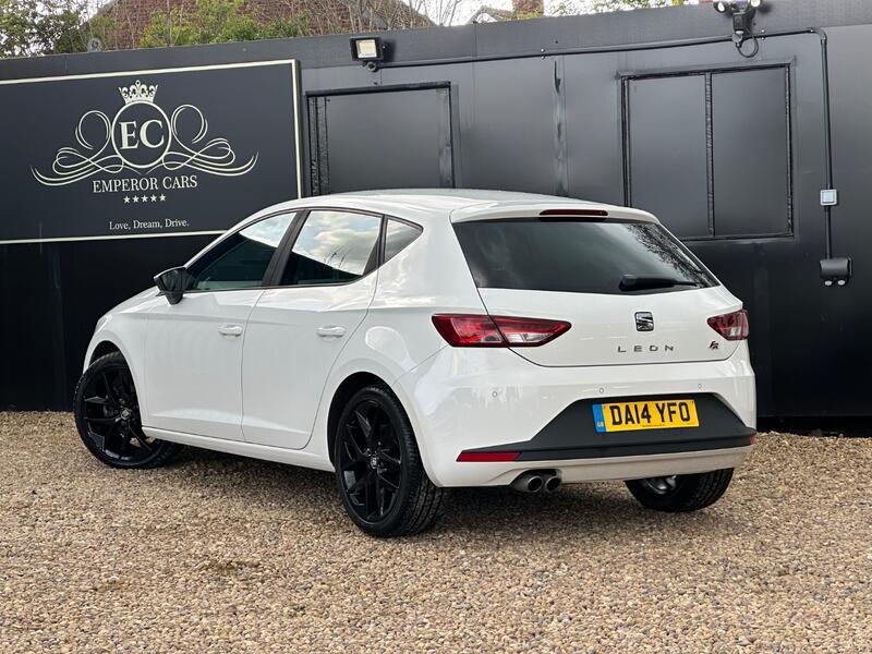 SEAT LEON