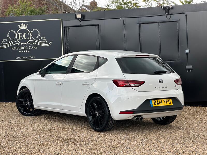SEAT LEON