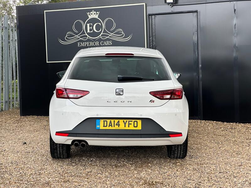 SEAT LEON